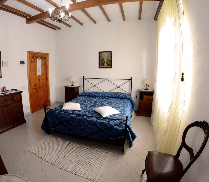 Agriturismo Santa Giuditta Sovicille Habitación foto